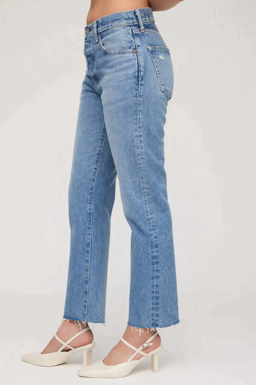 Garfield Cropped Straight Leg - Premium Denim Denim from Moussy Vintage - Just $350! Shop now at shopthedenimbar